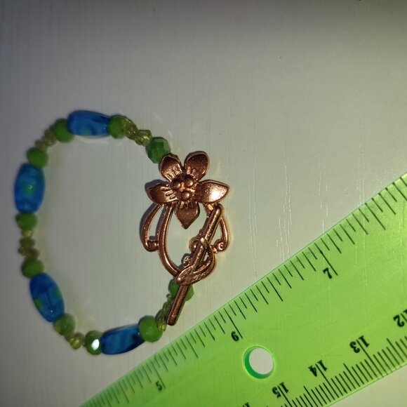 Ultra Chic Floral Accent Bracelet Vintage Beaded Summer Small-Medium size wrist - Picture 3 of 8